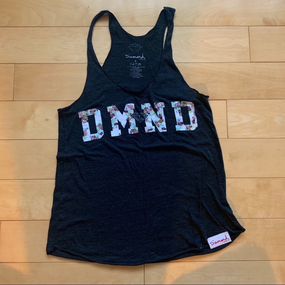 🌸 diamond supply racerback tank